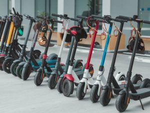 les critères essentiels pour choisir une trottinette électrique fiable